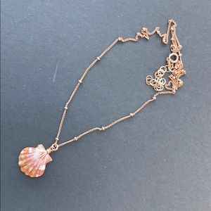 Sunrise shell necklace with rose gold chain